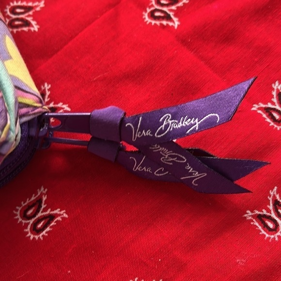 Vera Bradley Cross Body Wallet, Adj Strap, Length 6”, Vertical 4”, Width 1” - Picture 10 of 10